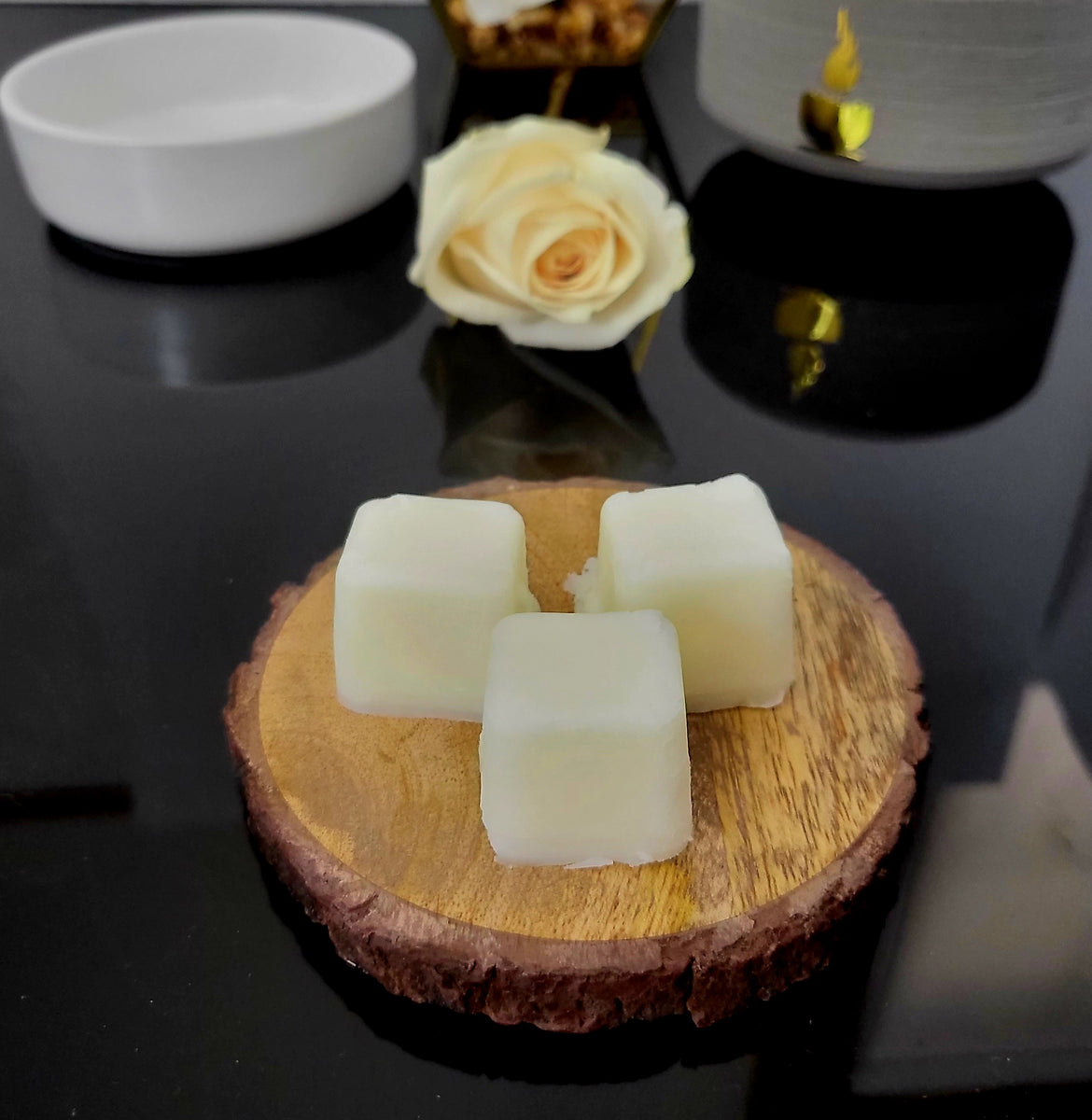 Luxury Highly Scented Wax Melts – Jolis Reine Candle Co